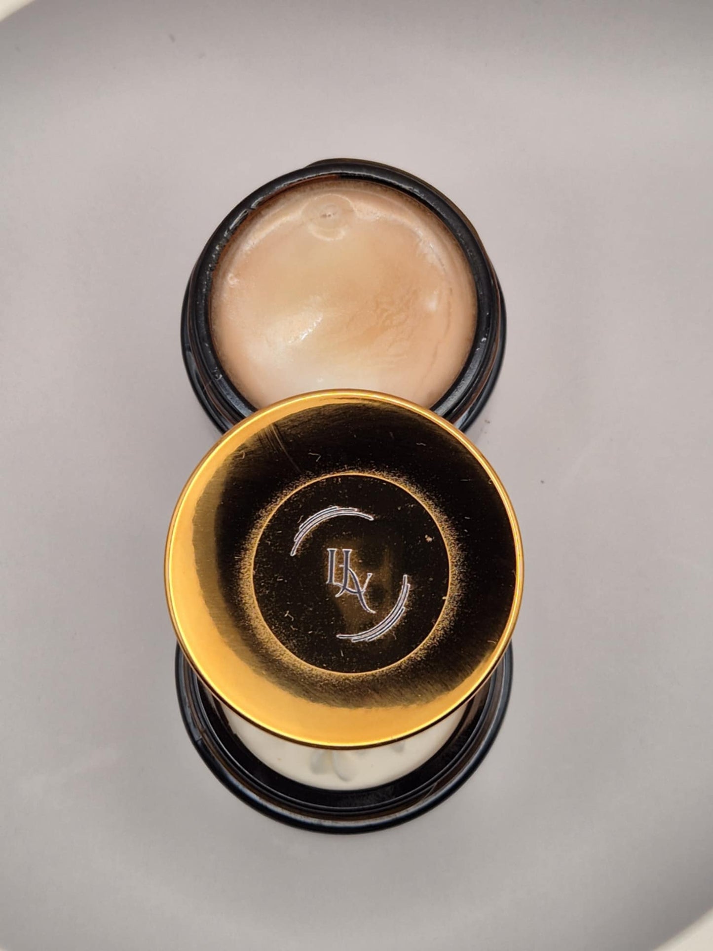 All natural Whipped body butter with Vanilla fragrance oil