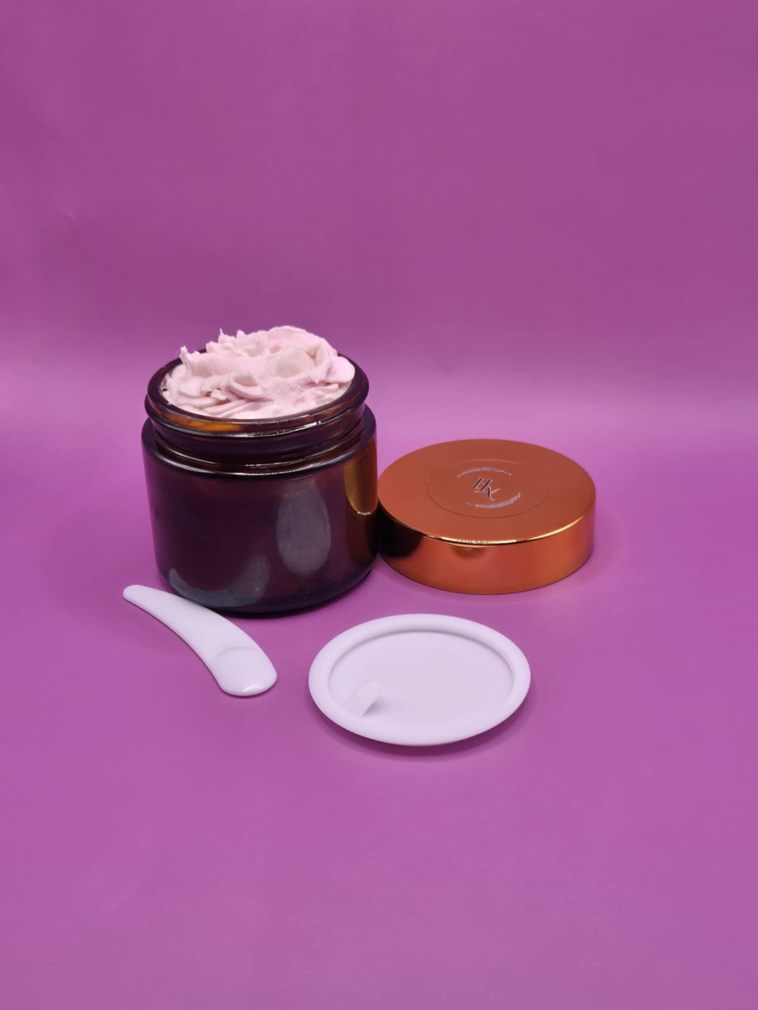 Mango Body butter Whipped with Natural Vanilla and Bourbon fragrance oil