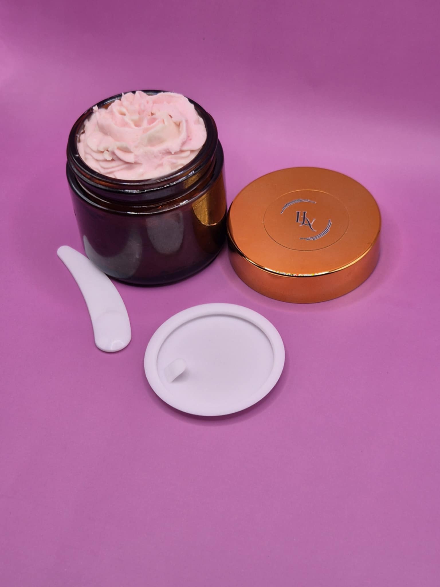 Mango Body butter Whipped with Natural Vanilla and Bourbon fragrance oil