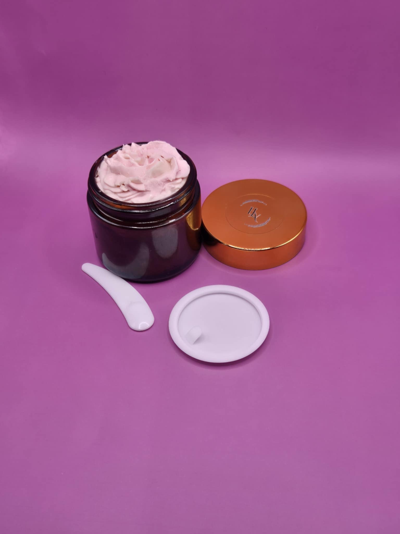 Mango Body butter Whipped with Natural Vanilla and Bourbon fragrance oil