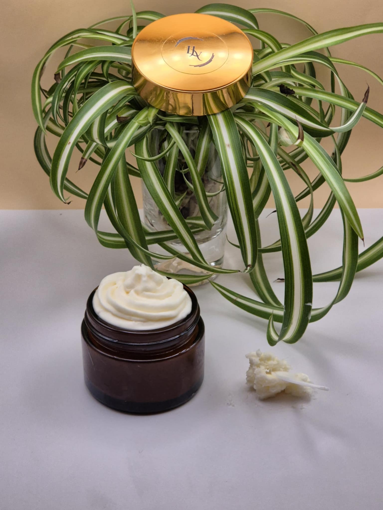 Vanilla and Bourbon Fragrances Facecream